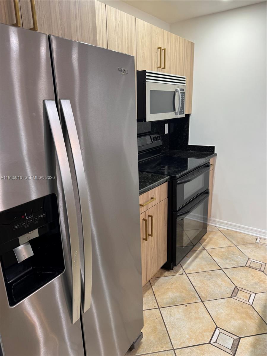 image Charter Club15