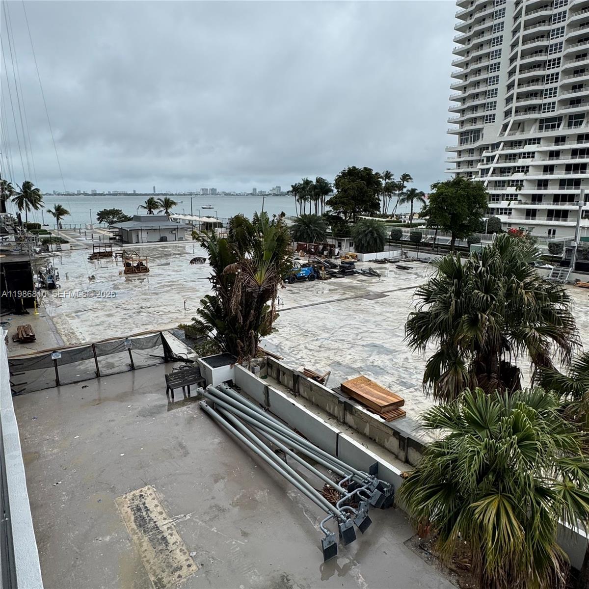 image Charter Club20