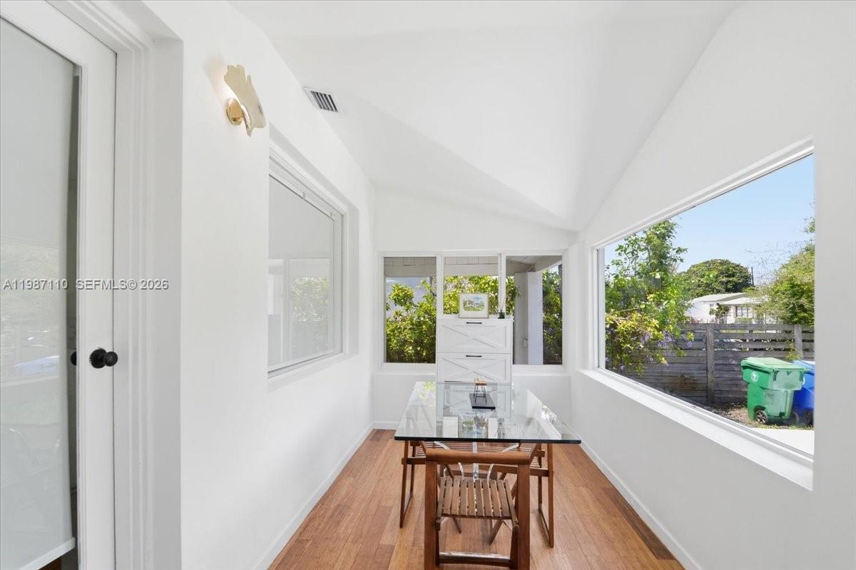 1850 NW 53rd St Miami, FL 33142