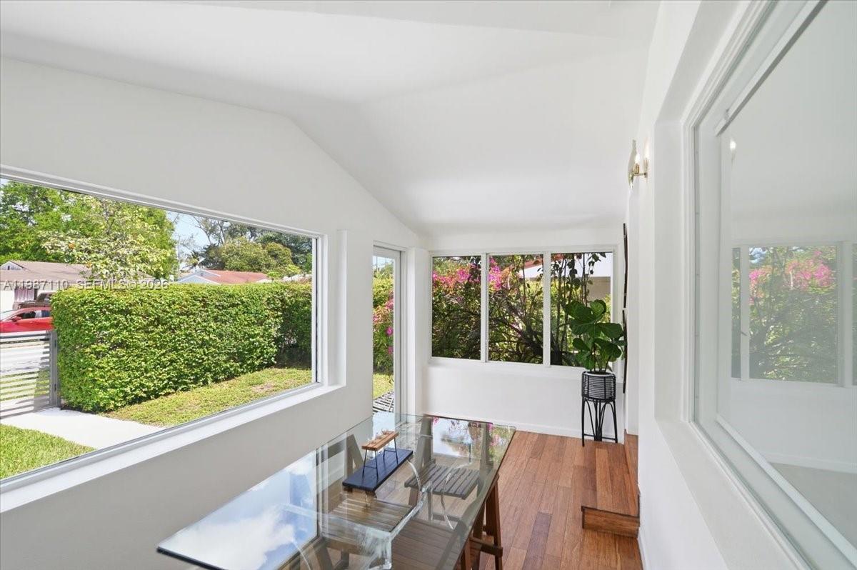 1850 NW 53rd St Miami, FL 33142