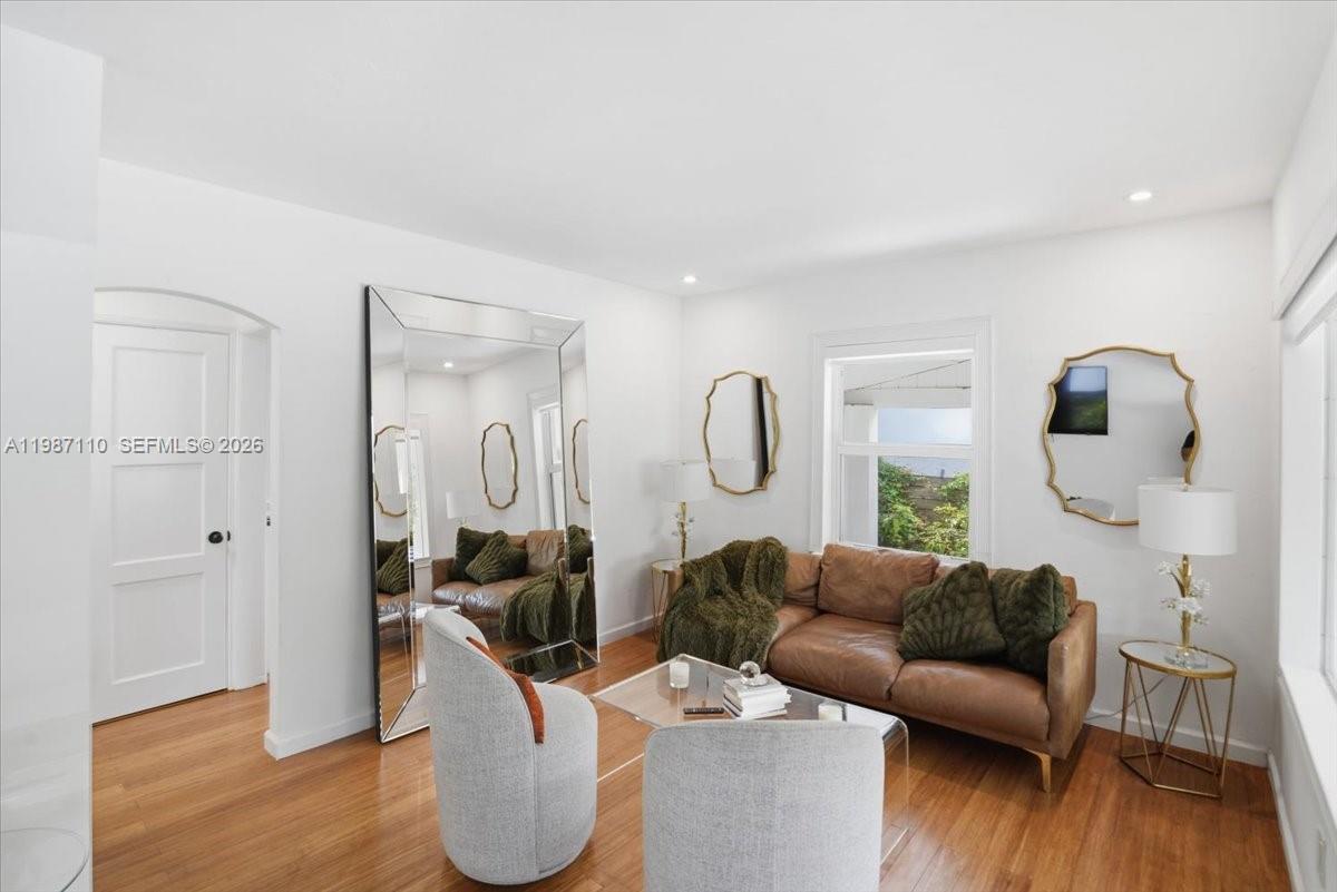 1850 NW 53rd St Miami, FL 33142