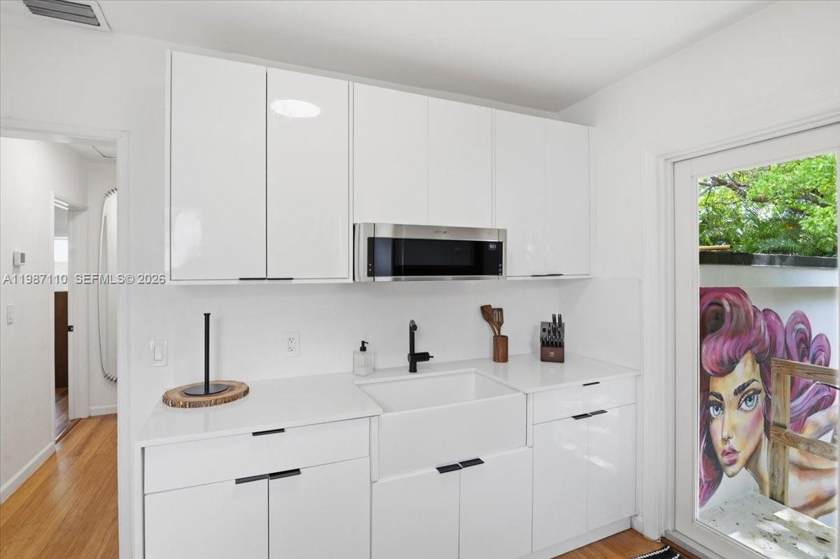 1850 NW 53rd St Miami, FL 33142