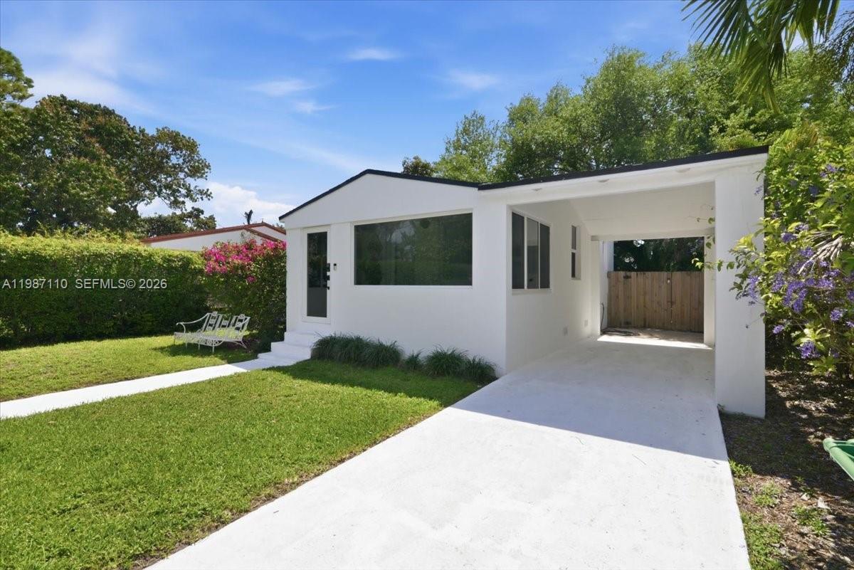 1850 NW 53rd St Miami, FL 33142