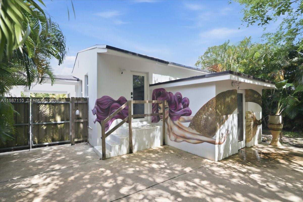 1850 NW 53rd St Miami, FL 33142