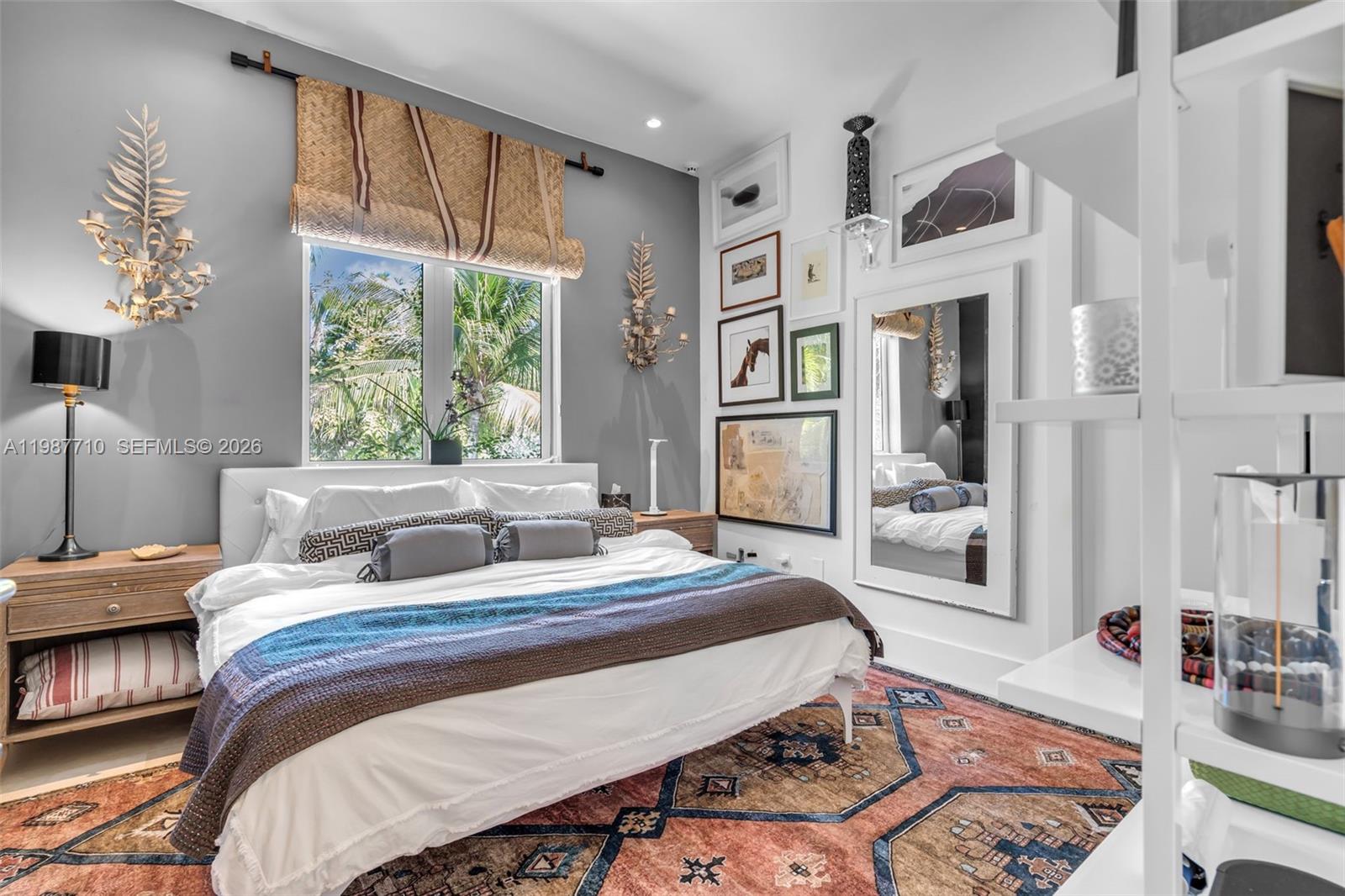 140 Hampton Ln Key Biscayne, FL 33149