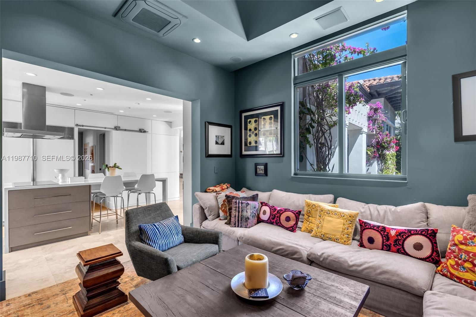 140 Hampton Ln Key Biscayne, FL 33149