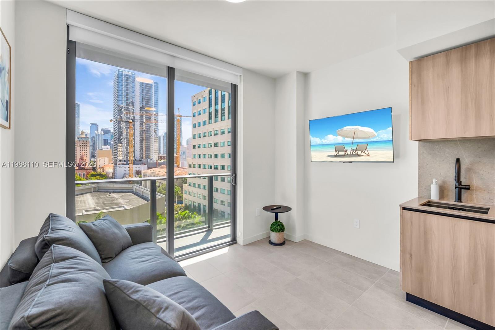 image 501 FIRST Residences7