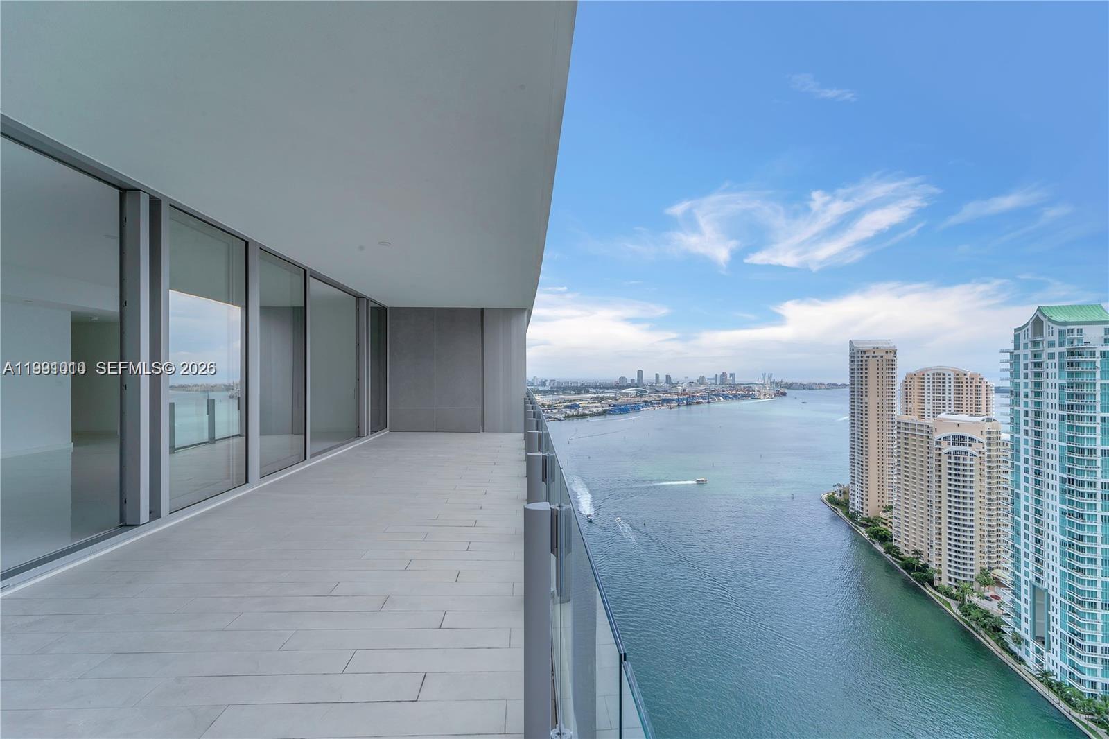 image Aston Martin Residences20