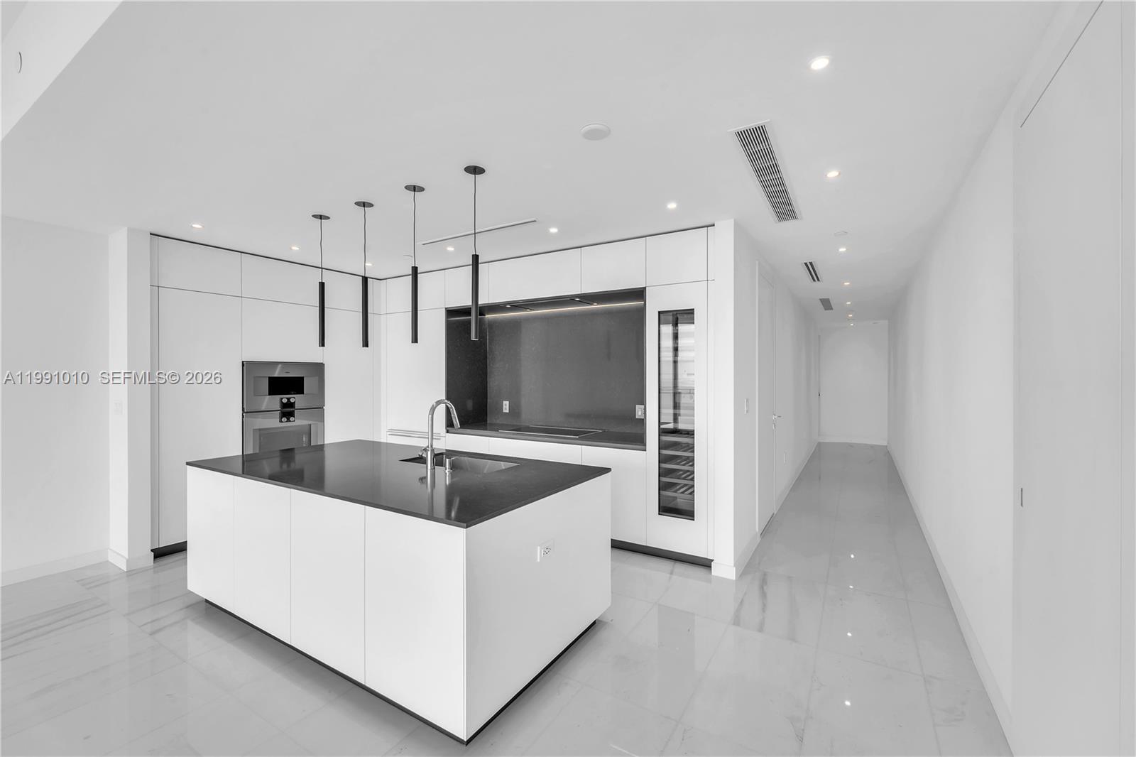 image Aston Martin Residences4