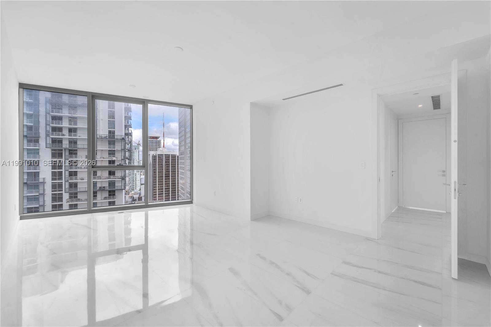 image Aston Martin Residences6