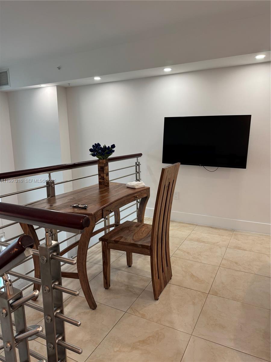 image Brickell on the River South16