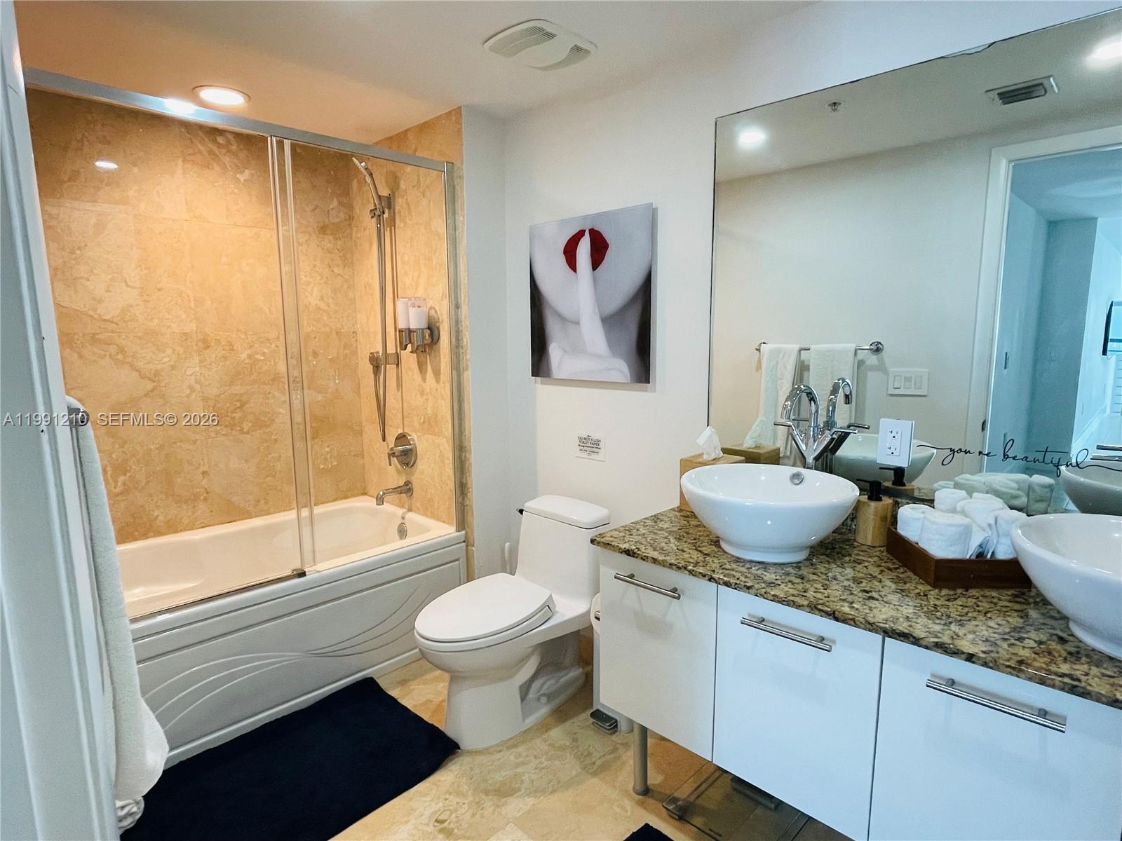 image Brickell on the River South22