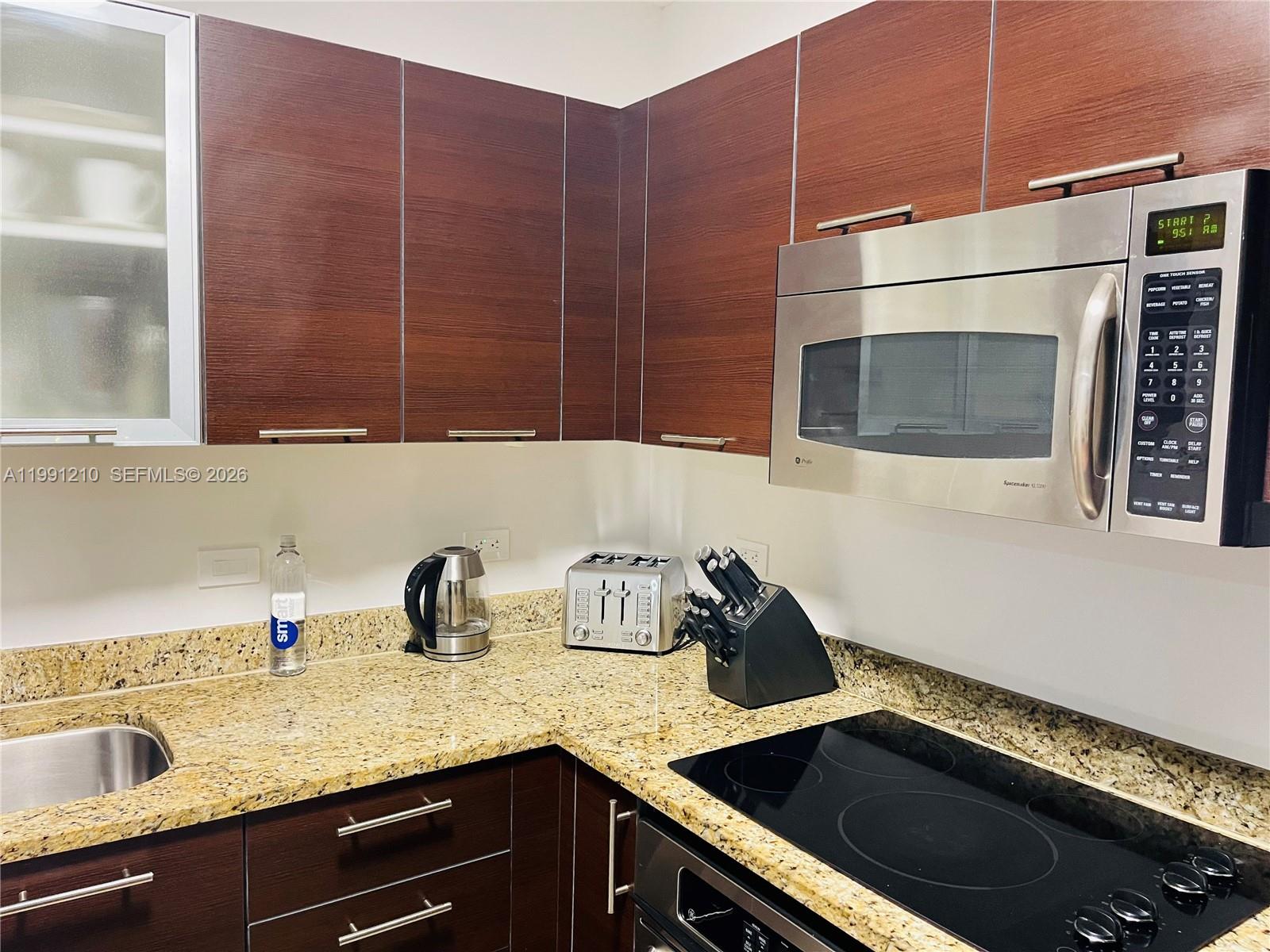 image Brickell on the River South29