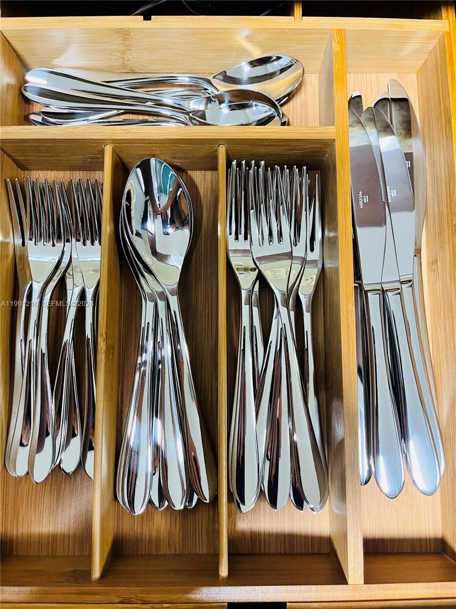 image Brickell on the River South36