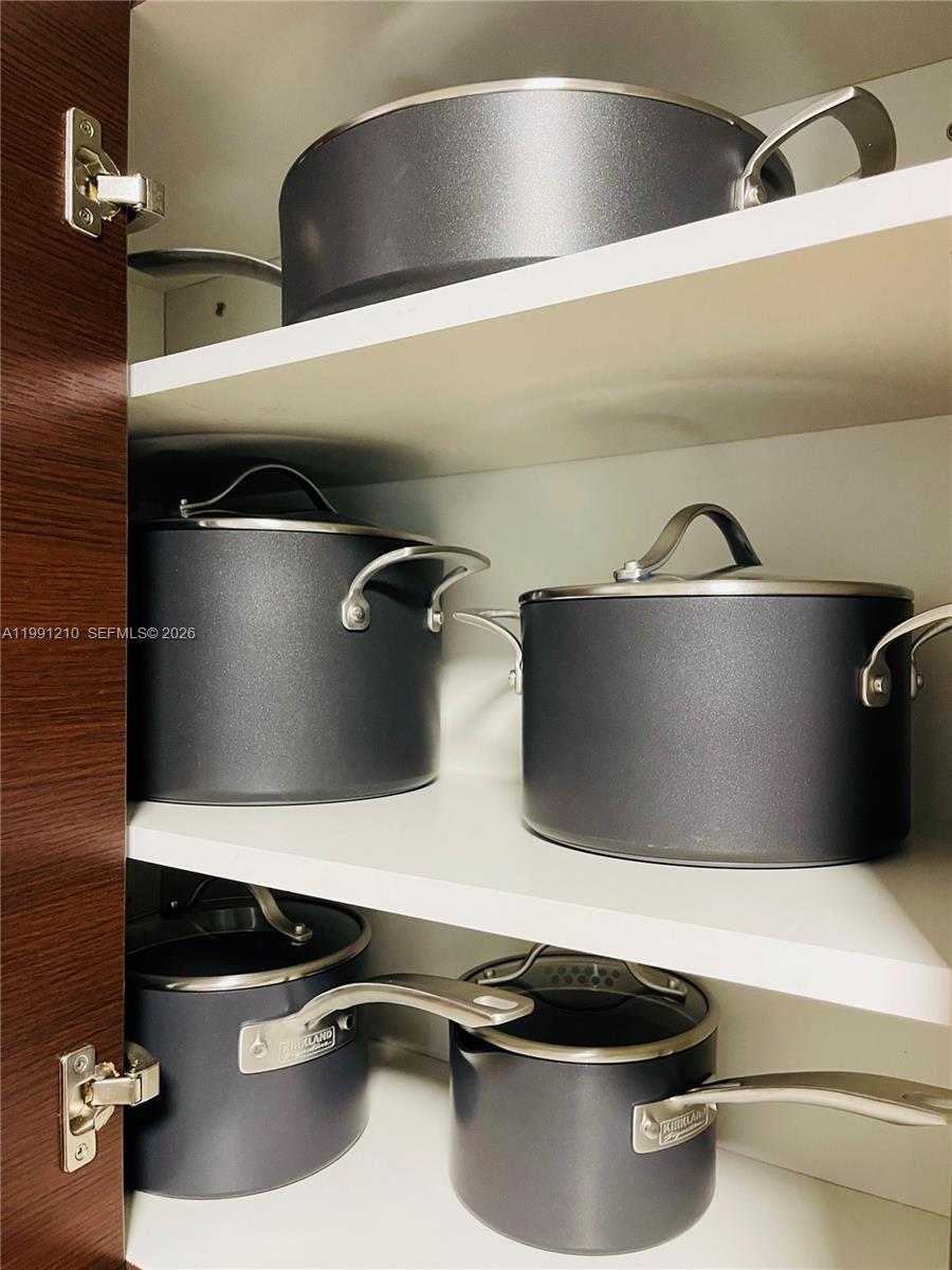 image Brickell on the River South37