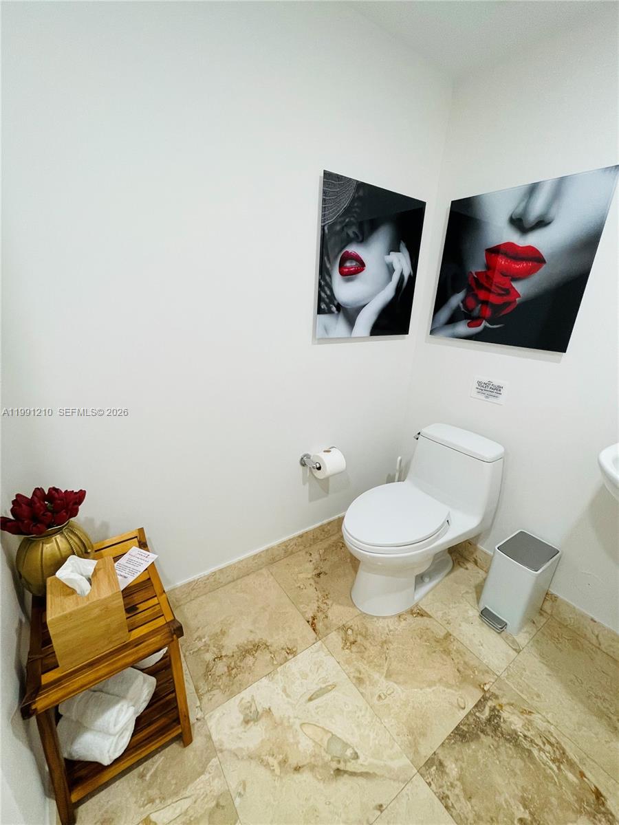 image Brickell on the River South41