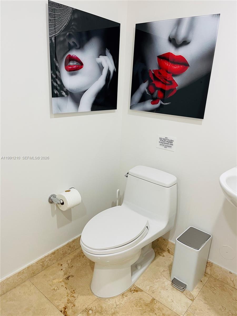 image Brickell on the River South42