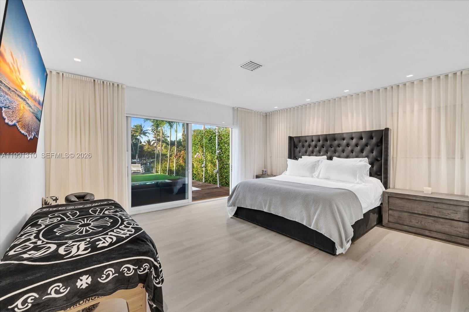 1277 Biscaya Dr Surfside, FL 33154