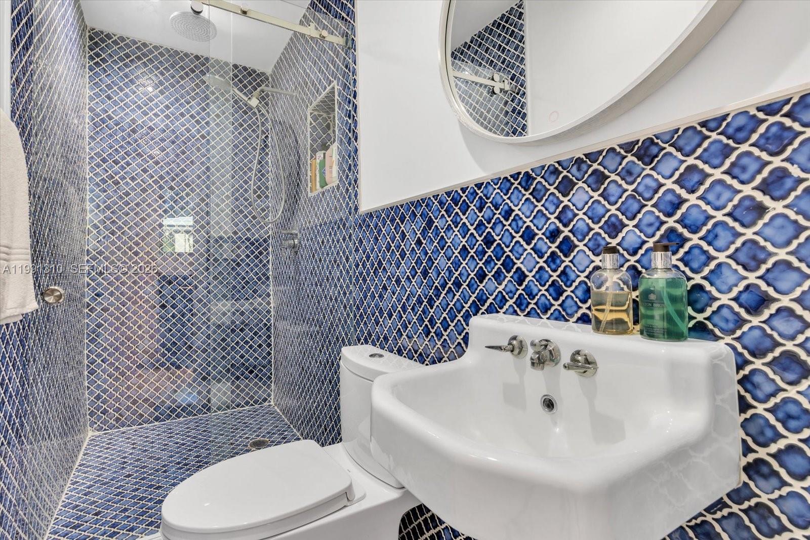 1277 Biscaya Dr Surfside, FL 33154