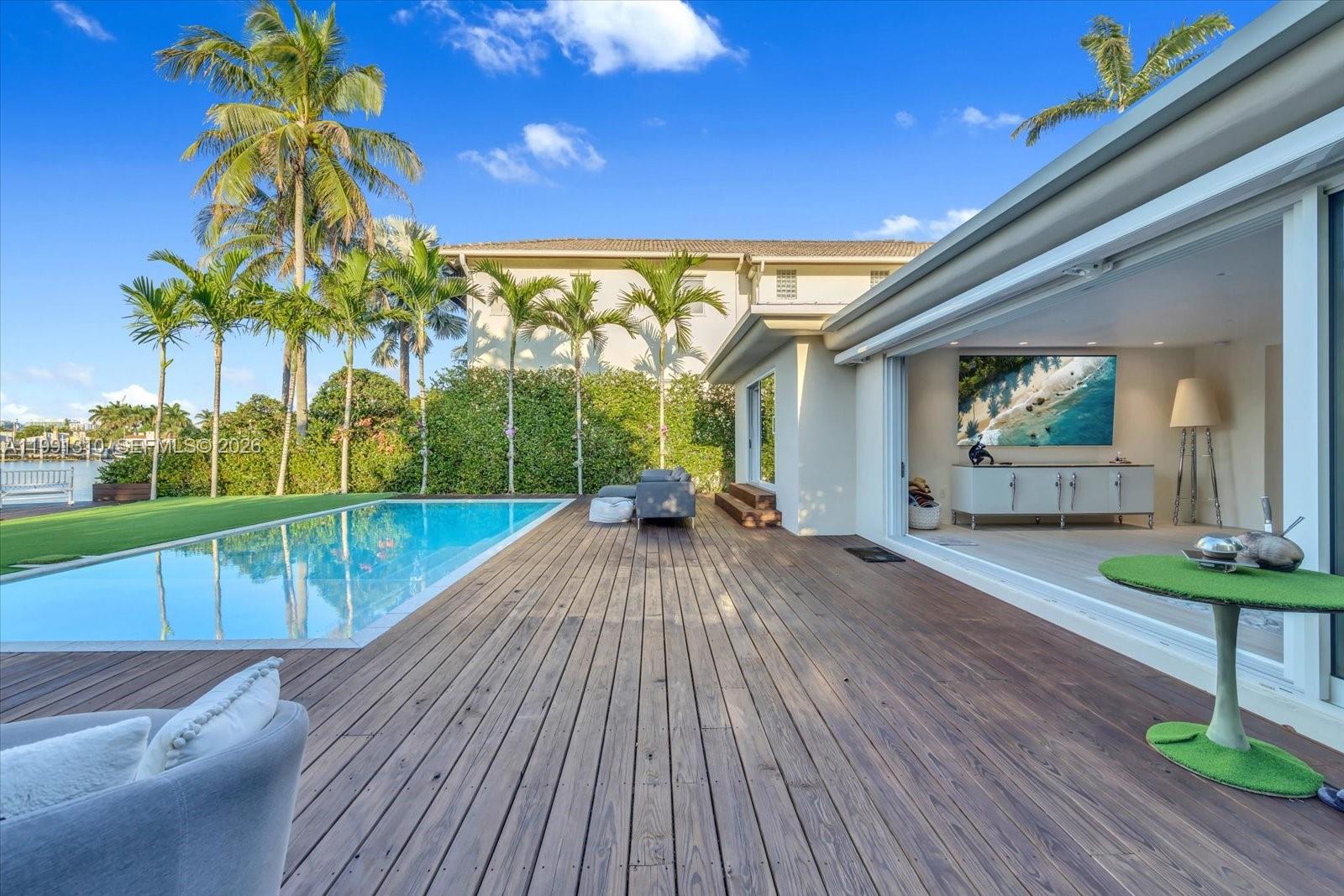 1277 Biscaya Dr Surfside, FL 33154