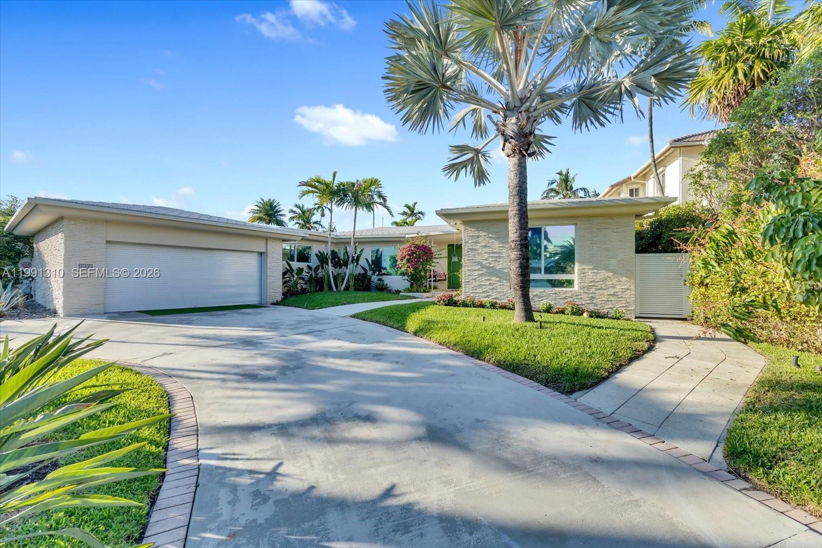 1277 Biscaya Dr Surfside, FL 33154