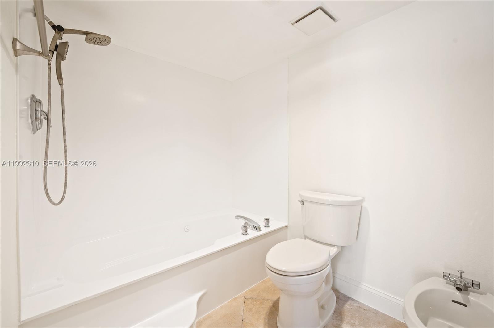 520 Brickell Key Dr #A1712 Miami, FL 33131