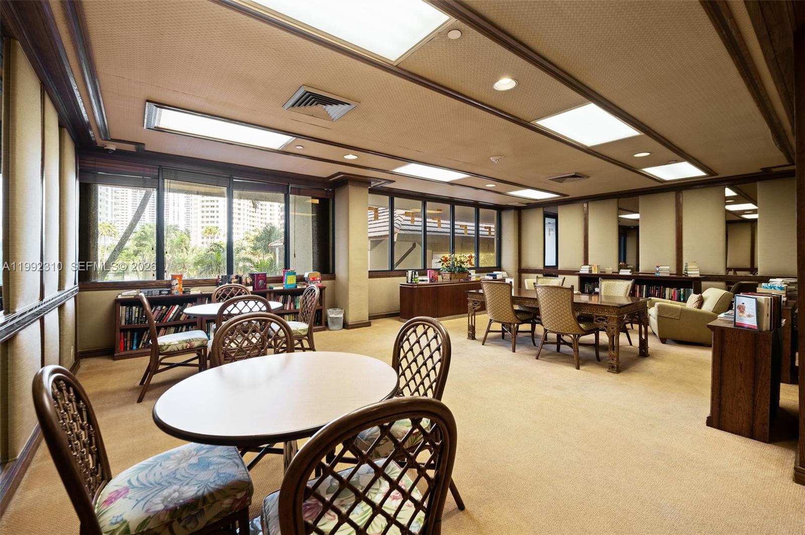 520 Brickell Key Dr #A1712 Miami, FL 33131