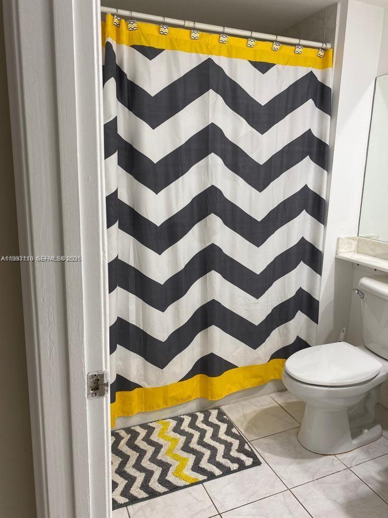 image The Venture at Aventura6