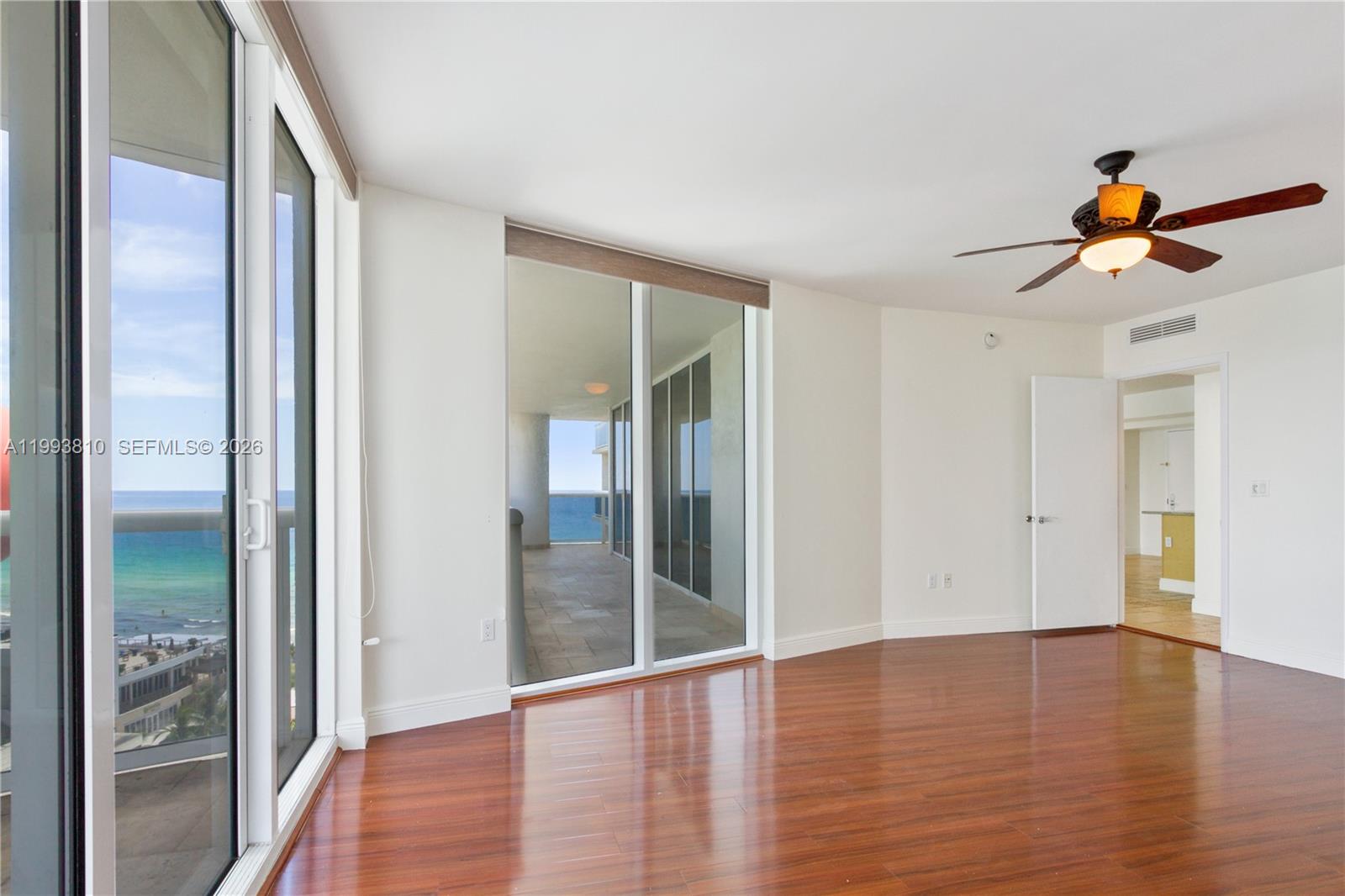 image Beach Club 314