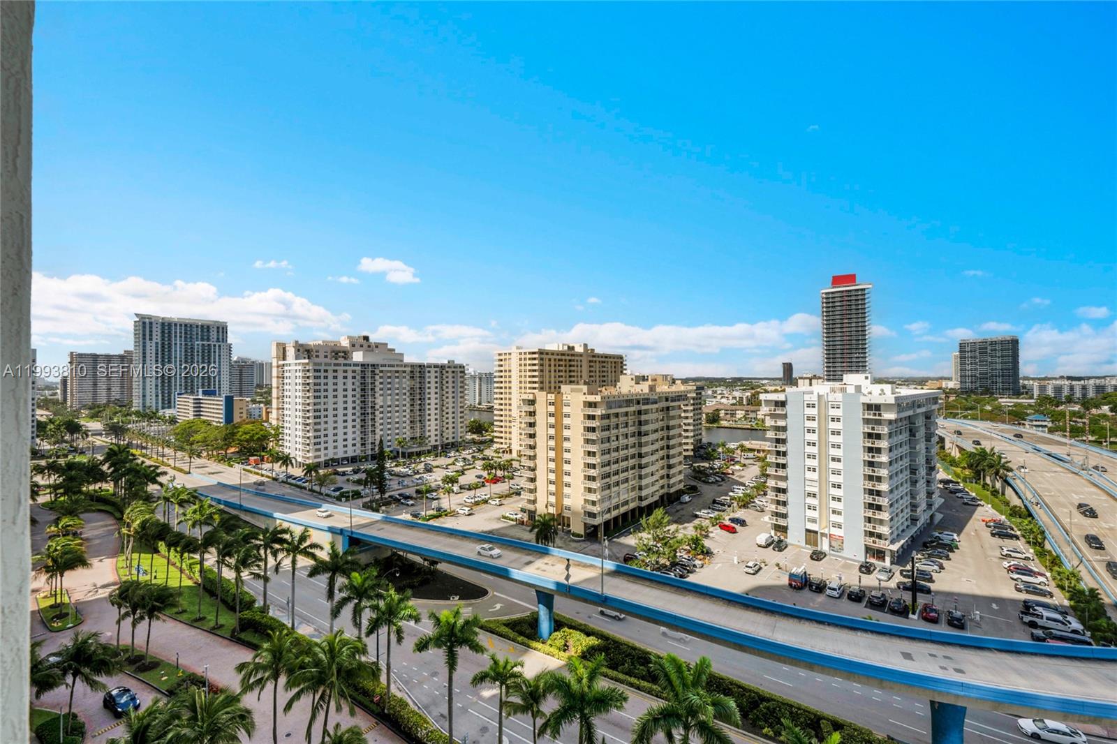 image Beach Club 323