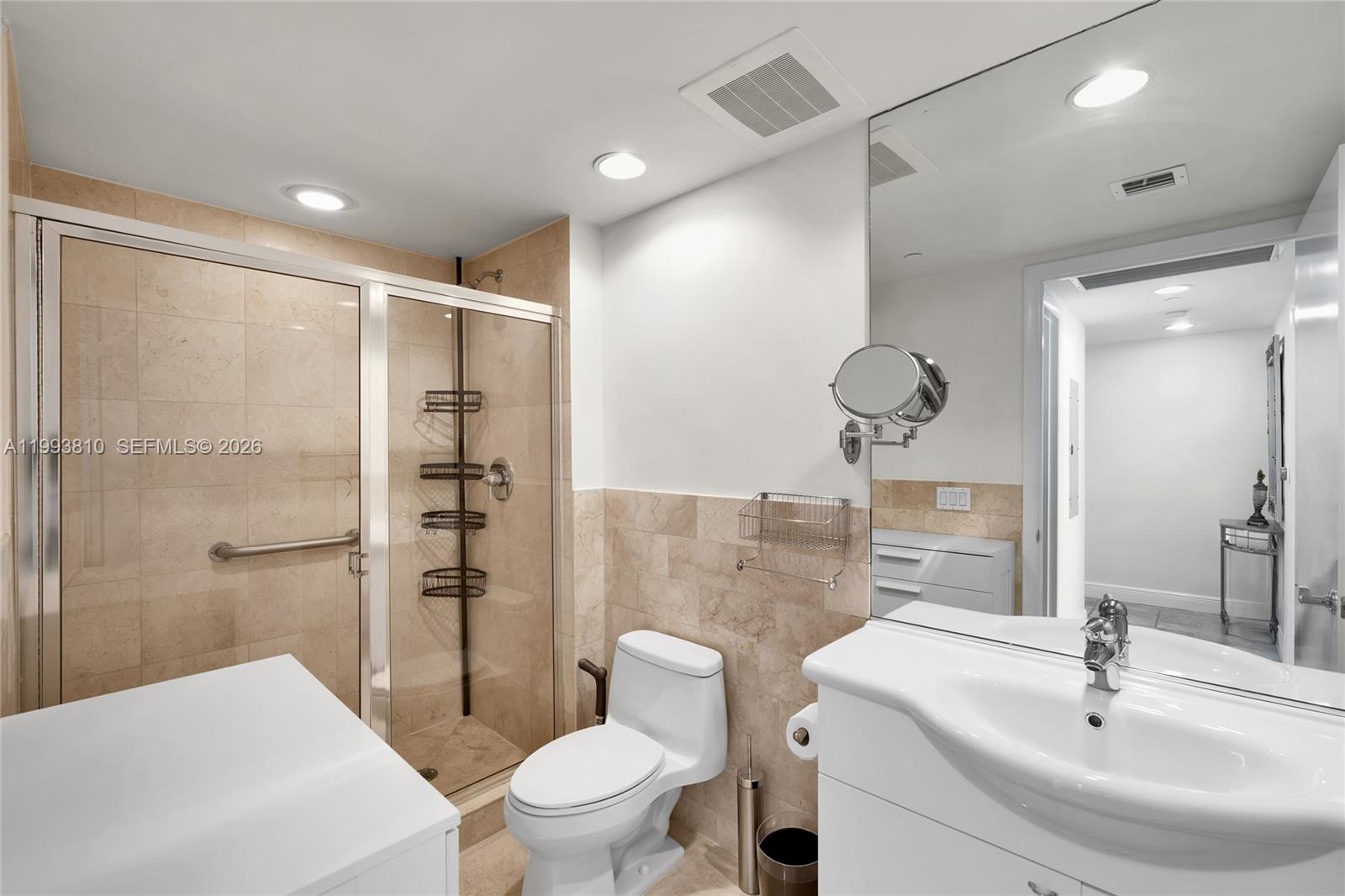 image Beach Club 327