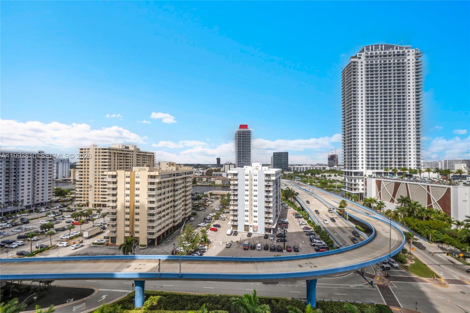 image Beach Club 329