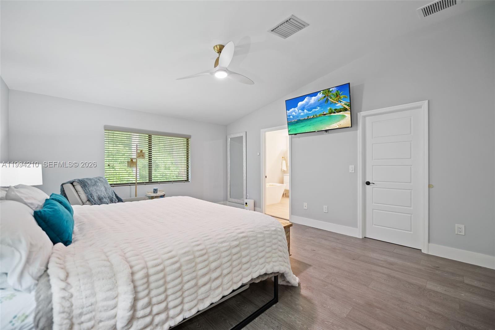 3242 SW 44th St Dania Beach, FL 33312