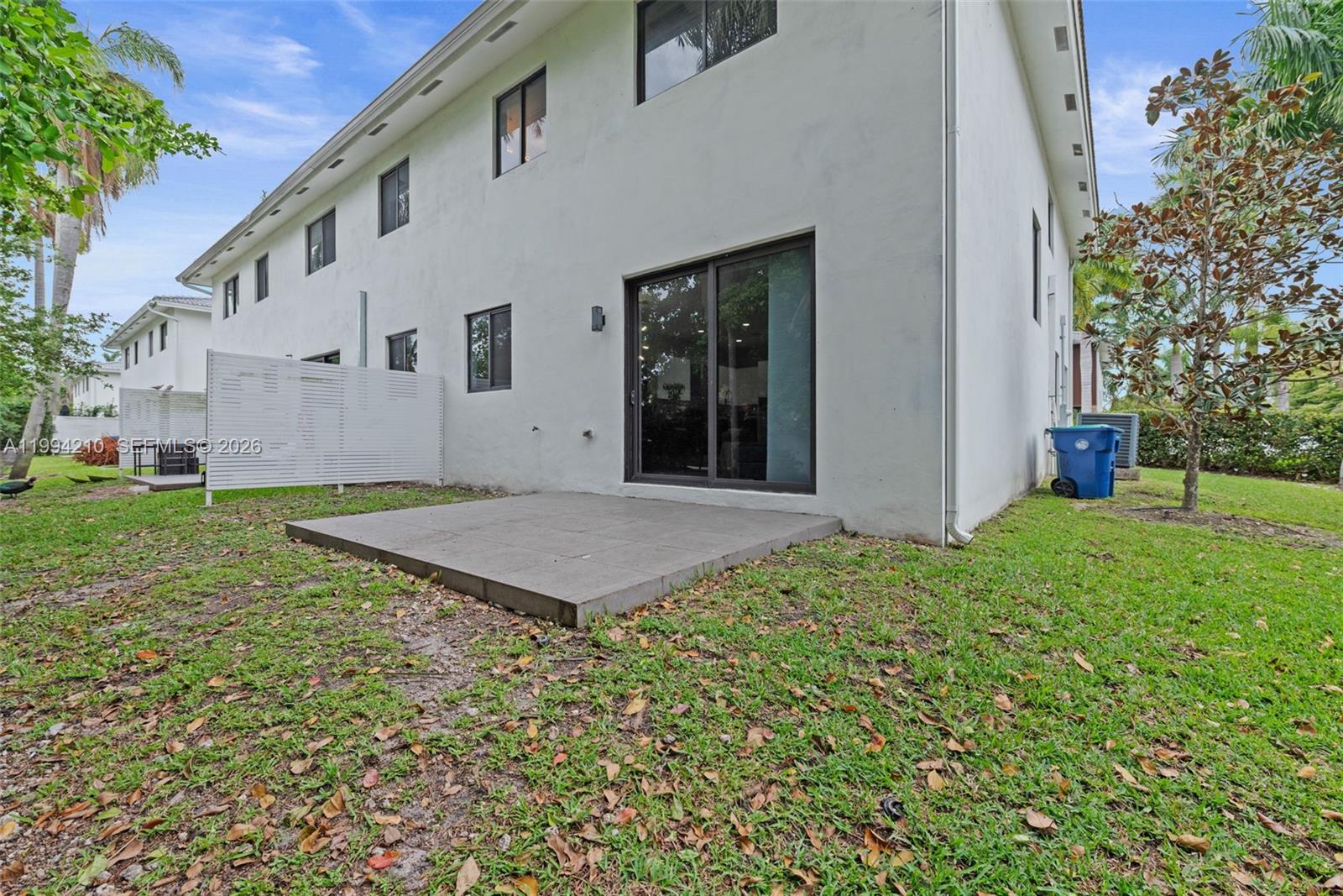 3242 SW 44th St Dania Beach, FL 33312