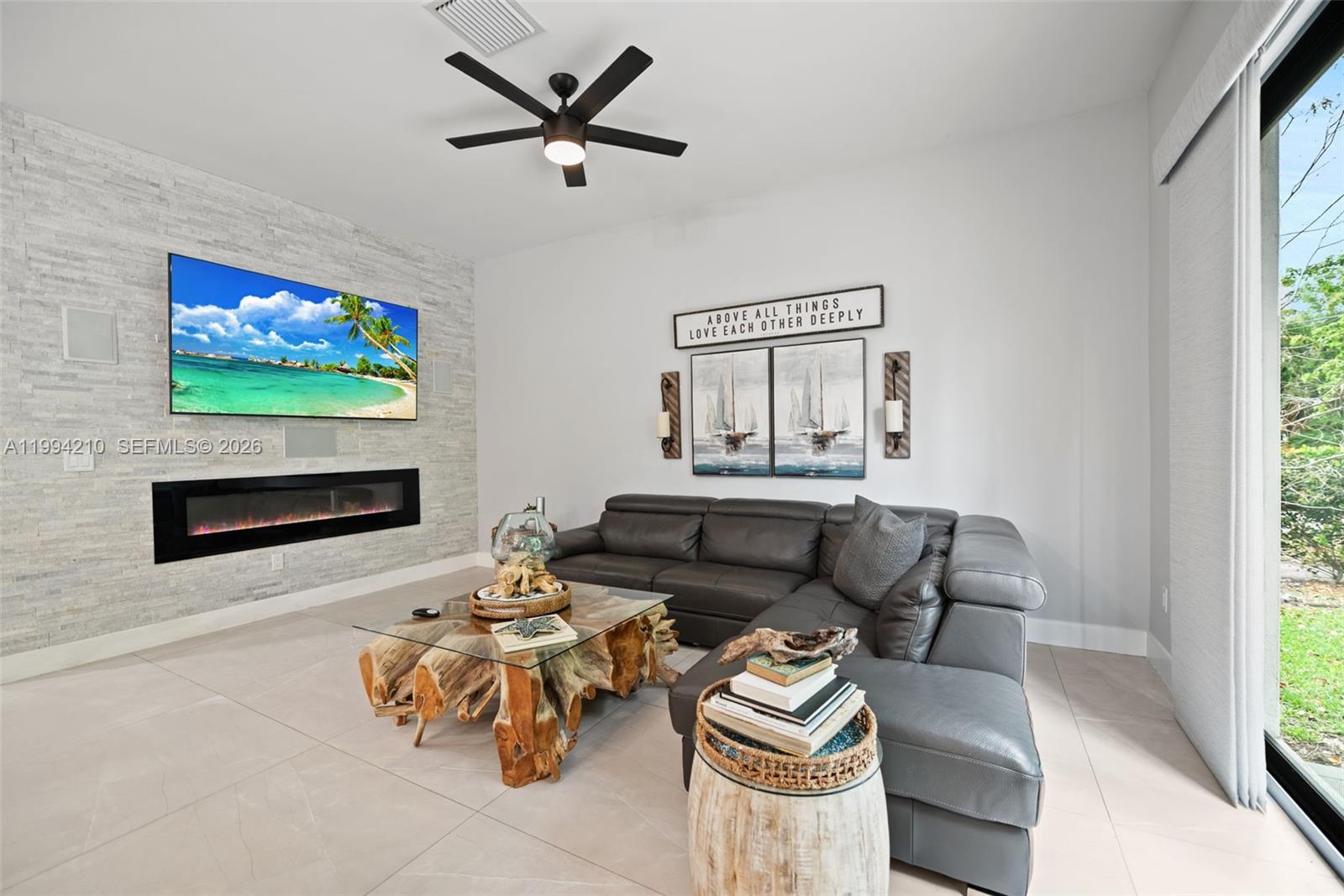 3242 SW 44th St Dania Beach, FL 33312