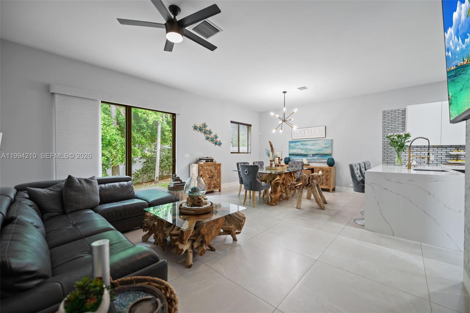 3242 SW 44th St Dania Beach, FL 33312