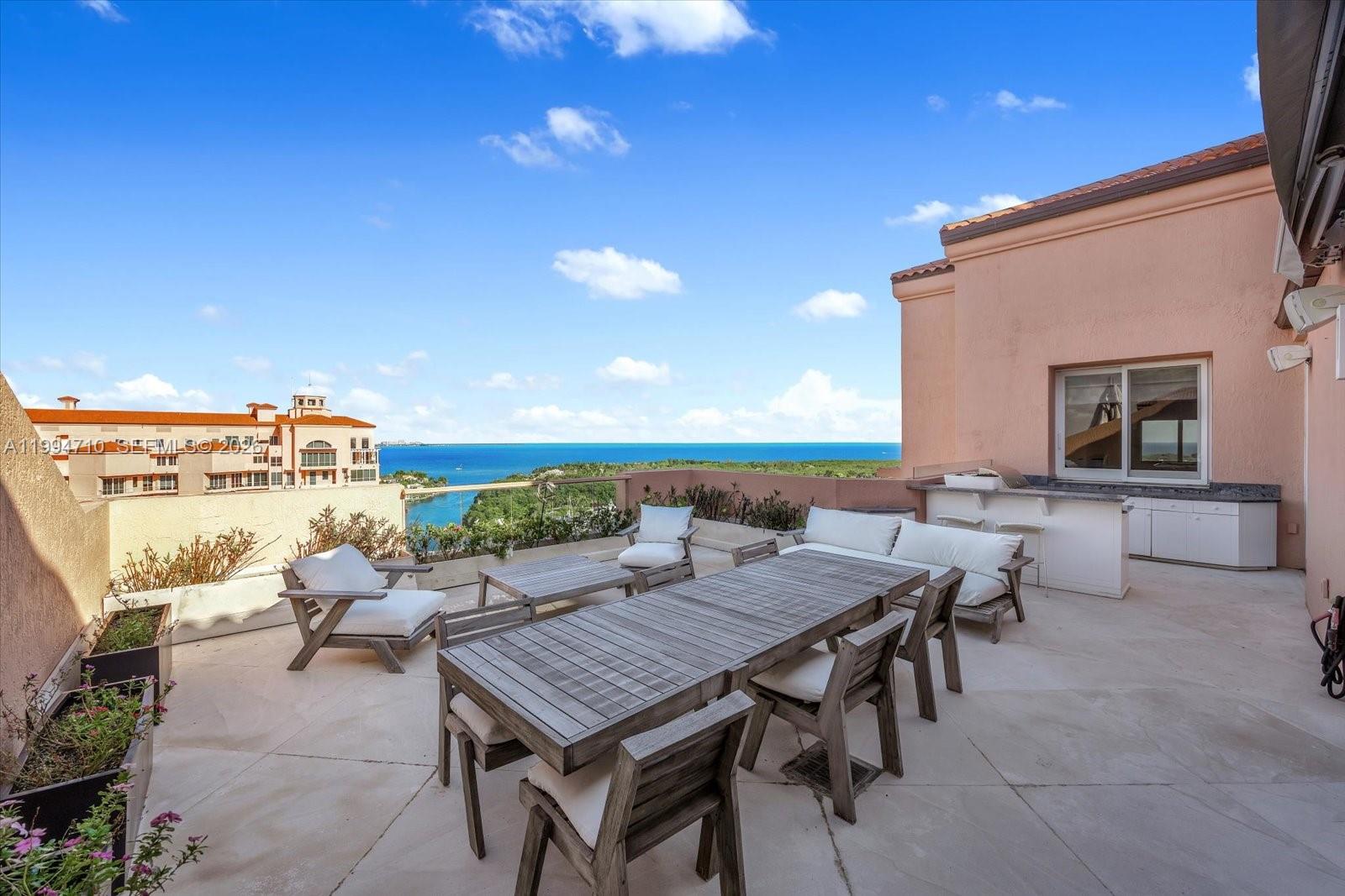 60 Edgewater Dr #TS-A Coral Gables, FL 33133