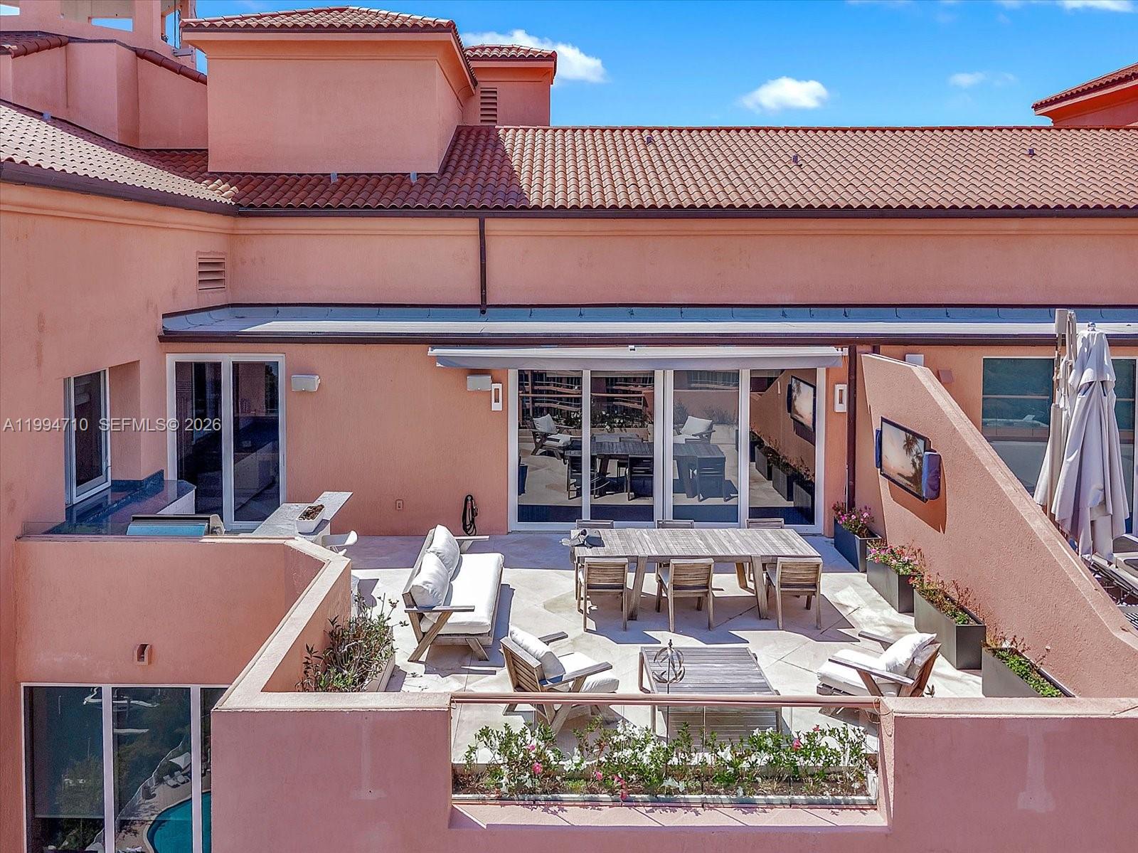 60 Edgewater Dr #TS-A Coral Gables, FL 33133