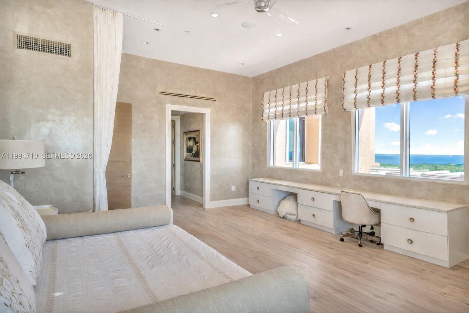 60 Edgewater Dr #TS-A Coral Gables, FL 33133