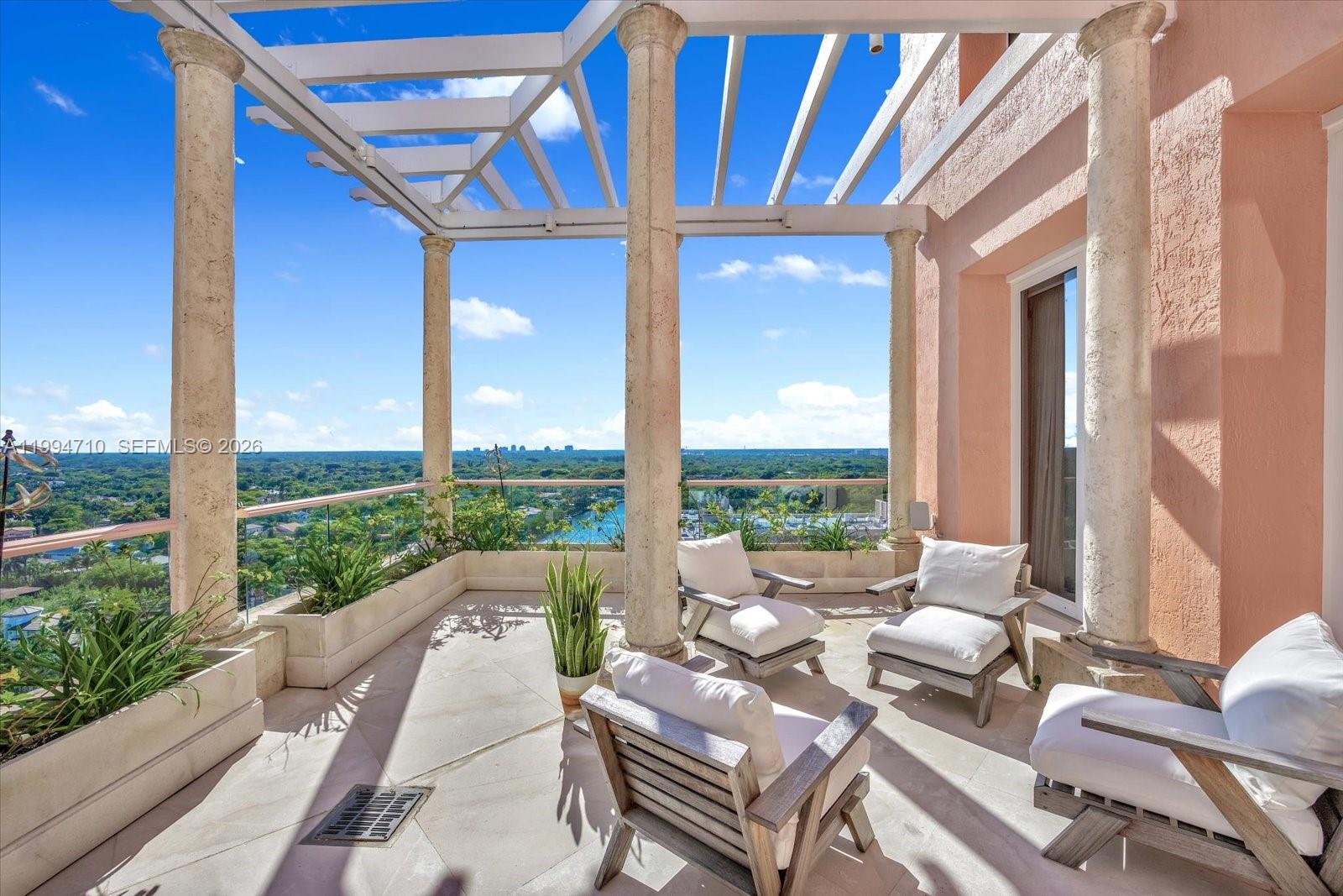 60 Edgewater Dr #TS-A Coral Gables, FL 33133