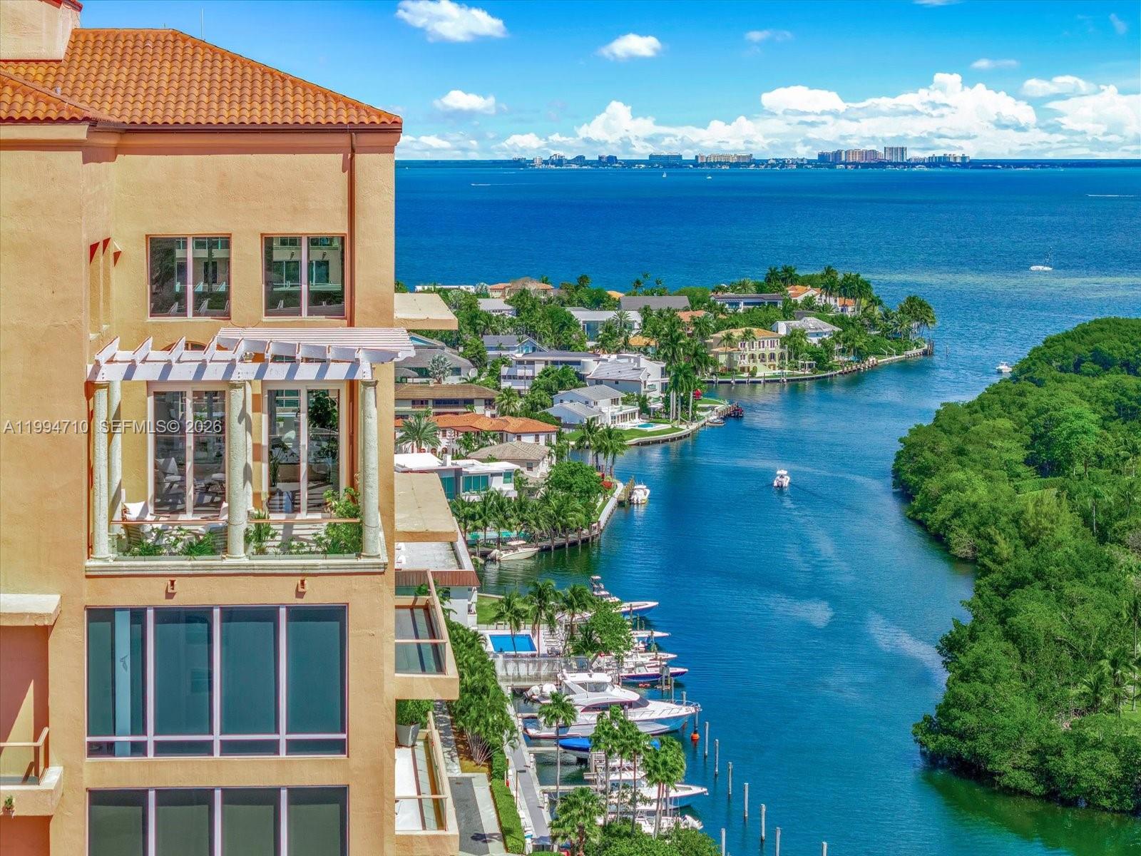 60 Edgewater Dr #TS-A Coral Gables, FL 33133