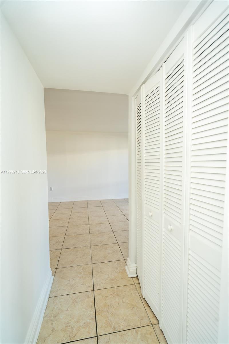 3527 NE 168th St #301 North Miami Beach, FL 33160