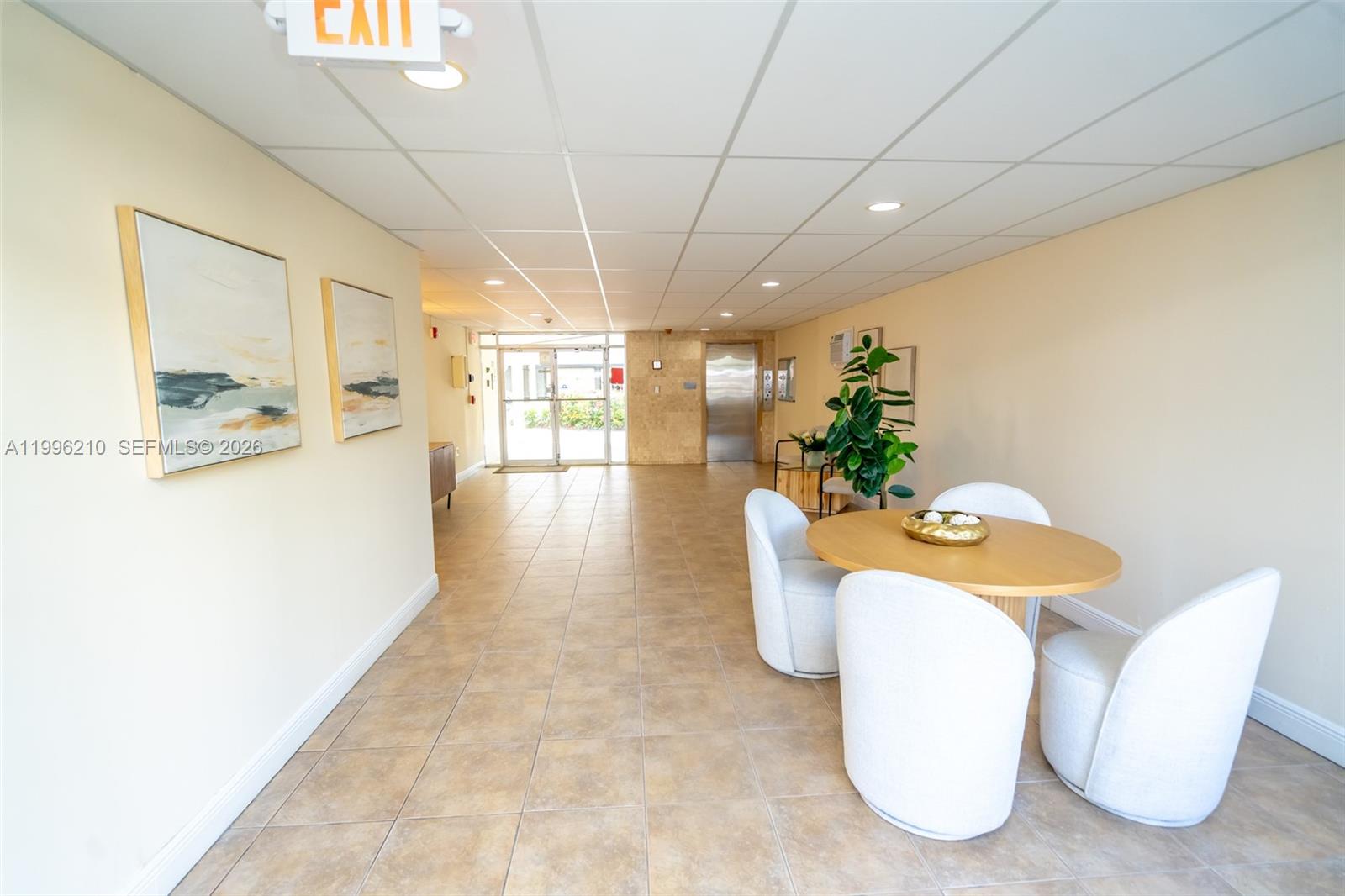 3527 NE 168th St #301 North Miami Beach, FL 33160