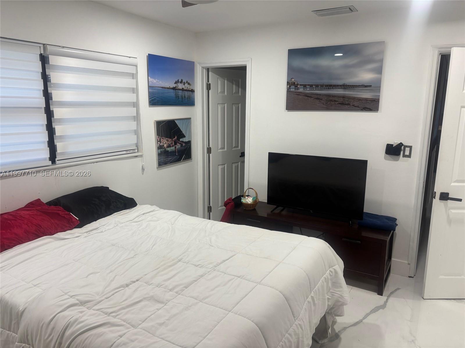 3375 NE 20th Ave Oakland Park, FL 33306