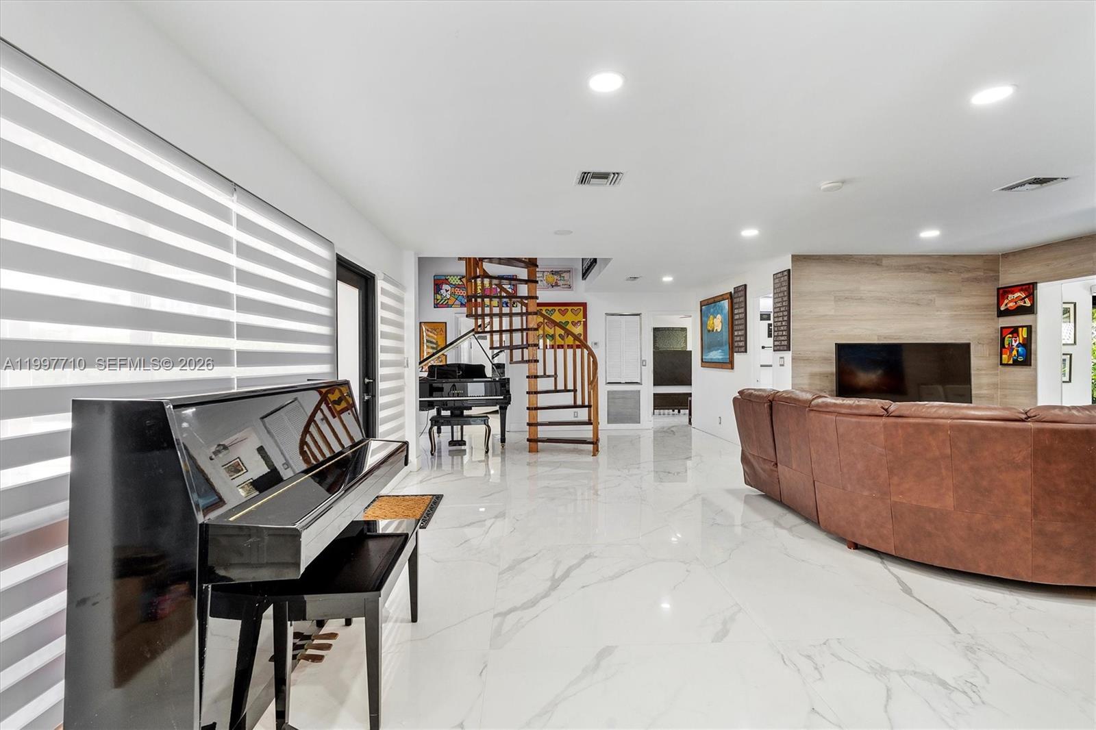 3375 NE 20th Ave Oakland Park, FL 33306