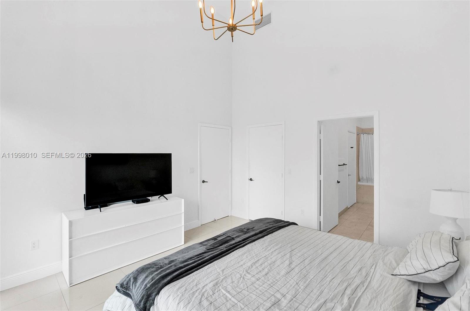 image Icon Brickell I10