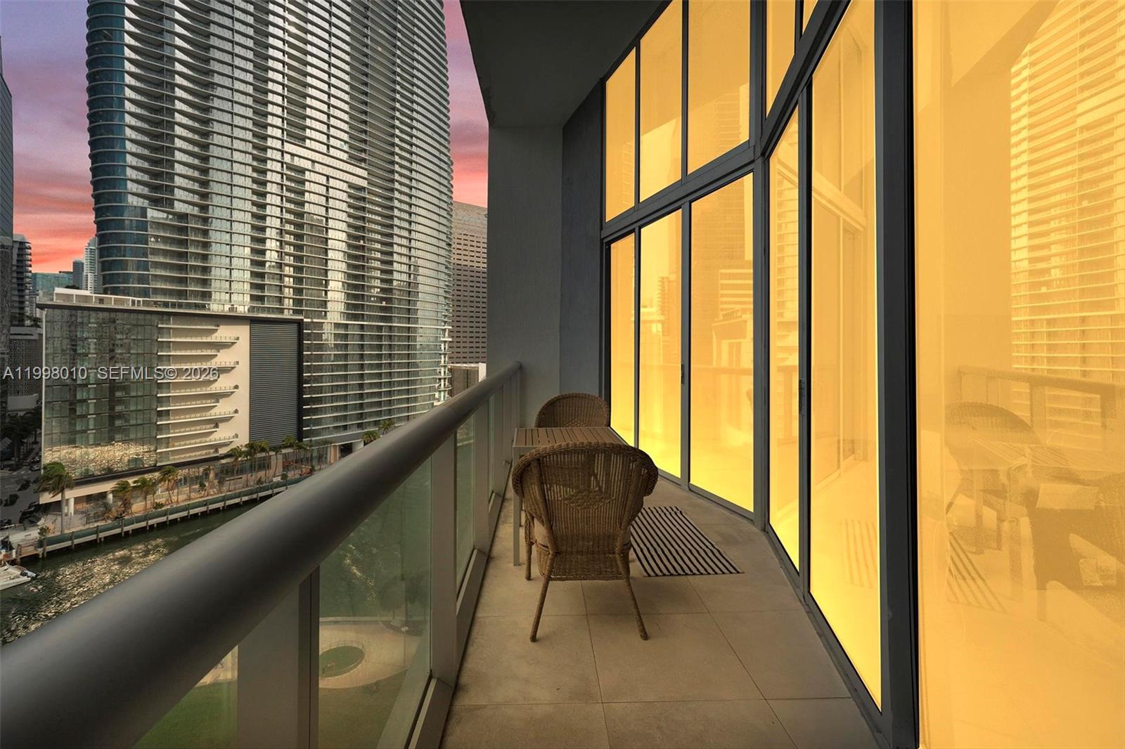 image Icon Brickell I19