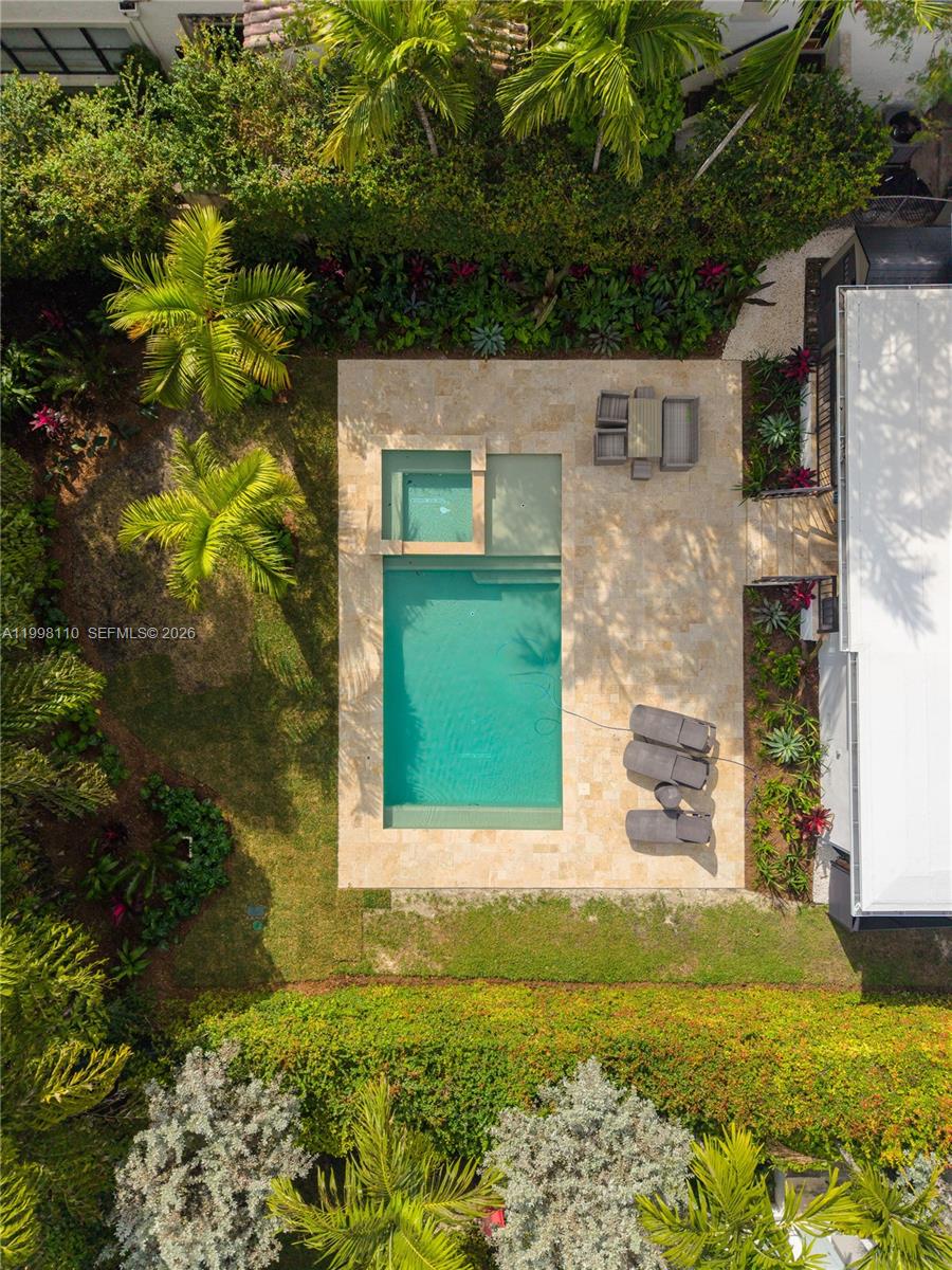 3141 N Bay Rd Miami Beach, FL 33140