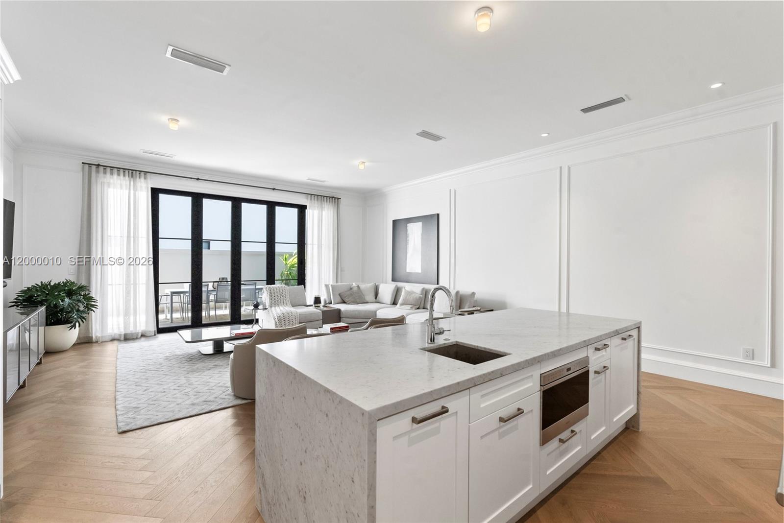 2617 Anderson Rd Coral Gables, FL 33134