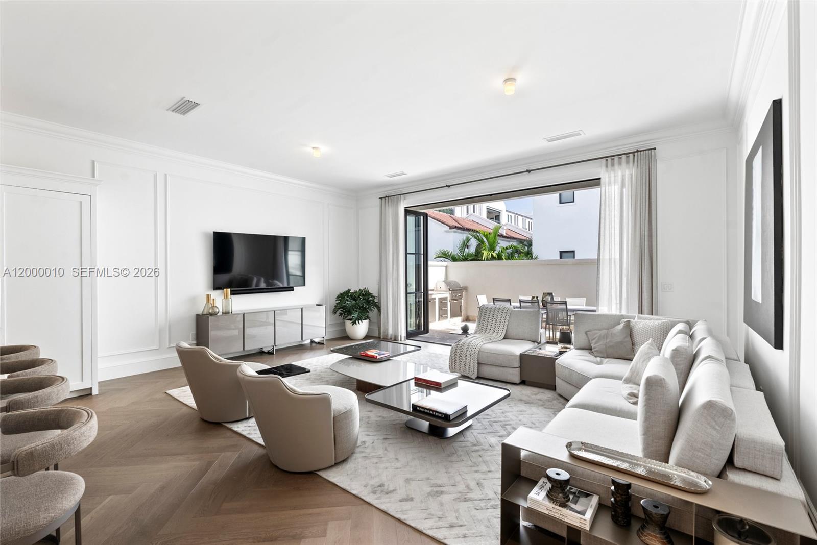 2617 Anderson Rd Coral Gables, FL 33134